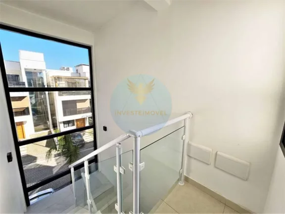 Imagem Casa em Condomínio a Venda no bairro Granja Viana - Cotia, SP