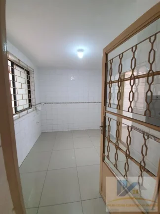 Imagem Sobrado para Venda em São José dos Pinhais, Cidade jardim, 3 dormitórios, 1 suíte, 2 banheiros, 2 vagas