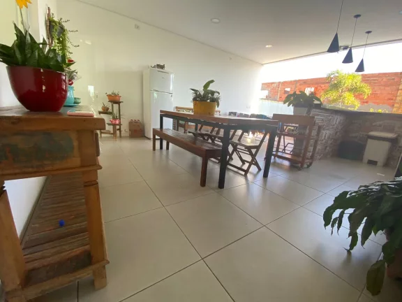 Imagem Lindo sobrado a venda no Condomínio Ninho Verde I Eco Residence - Porangaba/SP.