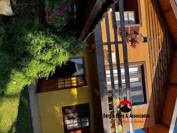 Imagem Casa a Venda no Bairro do Jardim Márcia em Campos do Jordão -SP.