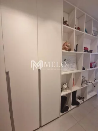 Imagem Edf. 4qts., 3 suítes, 3 vagas, dependência completa173m2 MOBILIADO..