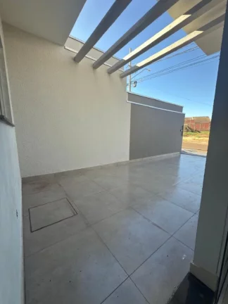 Imagem Alto Padrão para Venda em Sarandi, JARDIM DAS NASÇÕES, 3 dormitórios, 1 banheiro, 3 vagas