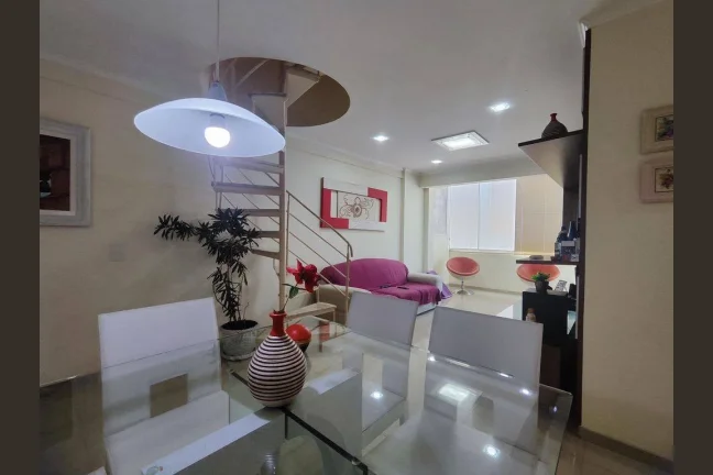 Apartamento duplex na gleba B recreio dos Bandeirantes aceita financiamento