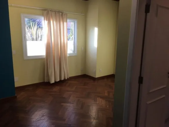 Imagem Casa em Aldeia da Serra - 370m²