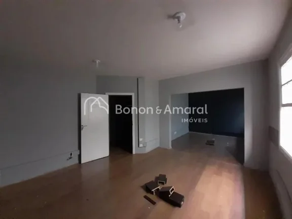 Imagem Imóvel Comercial com 441 m² e 17 salas, terreno de 800,00 metros no Jardim Chapadão - Campinas/SP