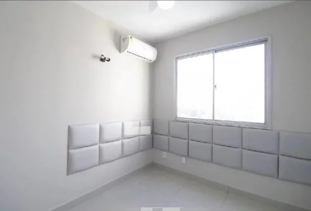 Imagem Apartamento para Venda, Freguesia, 3 dormitórios, 1 banheiro, 1 vaga
