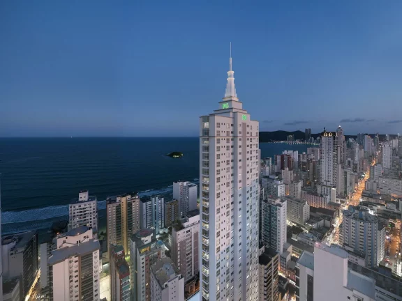 Imagem 5 suítes, 311,7m2, Bairro Centro - Balneário Camboriú/SC