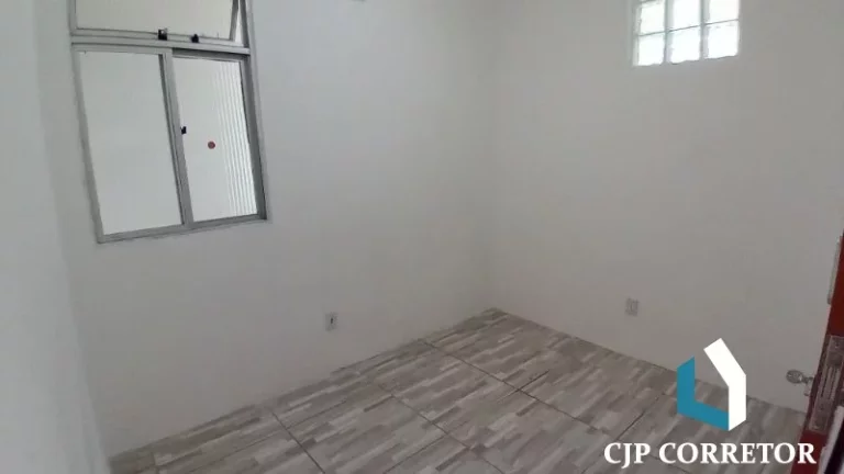 Imagem Casa de dois dormitórios reformada na orla da Ribeira