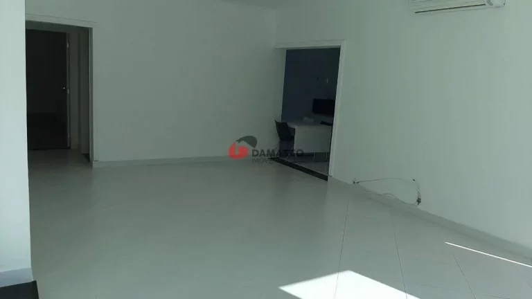 Imagem Casa à venda 3 Quartos, 1 Suite, 4 Vagas, 220M², Jardim São Caetano, São Caetano do Sul - SP