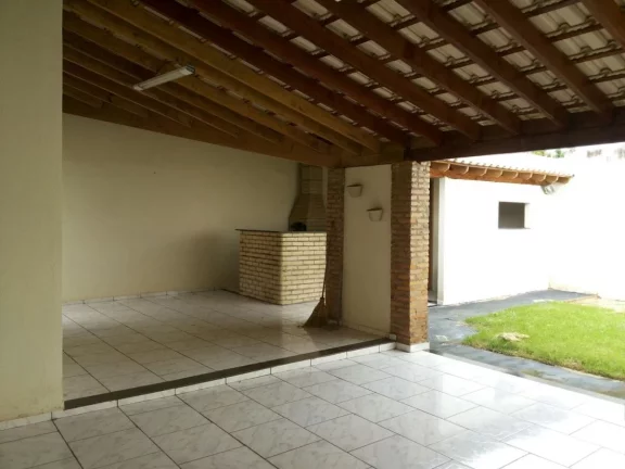 Imagem Casa para Venda em Araçatuba, Água Branca II, 2 dormitórios, 1 banheiro, 2 vagas