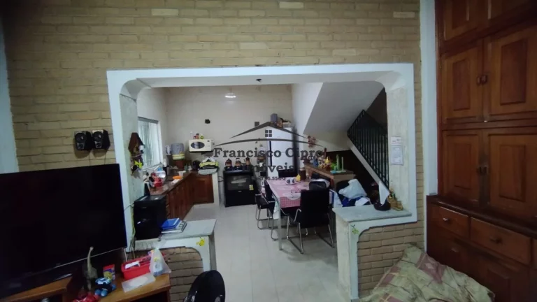 Imagem Casa à venda no bairro Jardim Ícaro - Guaratinguetá/SP