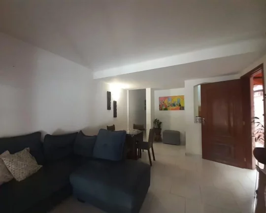 Imagem Sobrado em condomínio 4 Dormitórios 1 suíte 2 Vagas Lazer