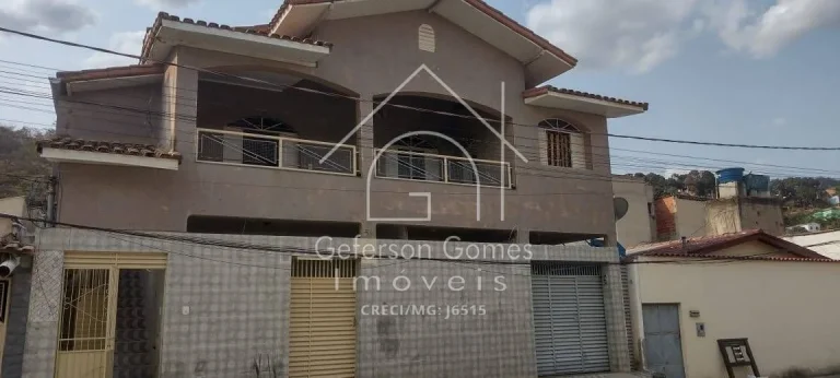 Imagem Casa à Venda - Com 05 Quartos - Santo Antônio - Mantena - MG