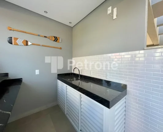 Imagem Apartamento de 02 dormitórios à venda com vista para o mar