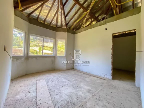 Imagem Casa à venda, 430 m² por R$ 1.300.000,00 - Albuquerque - Teresópolis/RJ