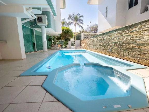 Imagem Cobertura/Penthouse à Venda, 185m², 3D (2S), 2 Vagas, Jurerê Internacional, Florianópolis/SC