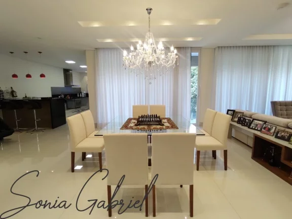 Imagem Imóvel de luxo: Casa em condomínio à venda em Valinhos-SP, Condomínio Zürich Dorf - 4 quartos, 4 suítes, 3 salas, 6 banheiros, 6 vagas, 580m².