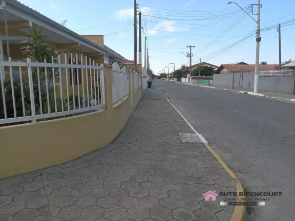 Imagem  Excelente Casa Em Alvenaria - Centro- Balneário Barra do Sul/SC