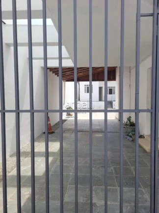 Imagem Sobrado comercial com 300 metros quadrados de terreno e 230 metros quadrados de área construída, 2...