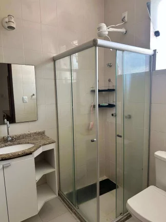 Imagem Casa de condomínio à venda em Lauro de Freitas, Buraquinho, com 3 quartos, 260m2