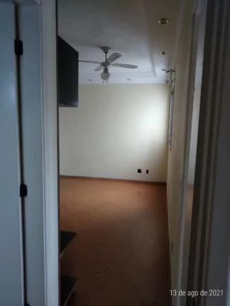 Imagem Oportunidade - Apartamento Andar Médio de 2 Dormitórios e 1 vaga de garagem na Vila Carmosina a 2min da Estação Dom Bosco