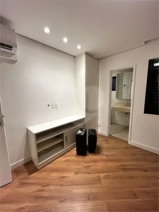 Imagem Apartamento à venda com 2 quartos, sendo 1 suíte, no condomínio London Park, São Paulo - SP