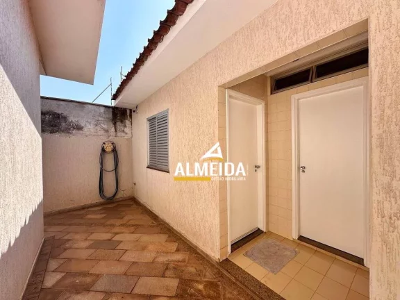 Imagem Casa com 3 dormitórios à venda, 334 m² por R$ 1.200.000,00 - Jardim São Paulo - Rio Claro/SP