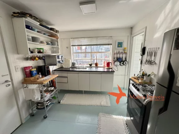 Imagem Apartamento à venda em Pinheiros, São Paulo-SP: 2 quartos, 1 sala para dois ambientes, 1 banheiro e 1 lavabo. Imperdível oportunidade!