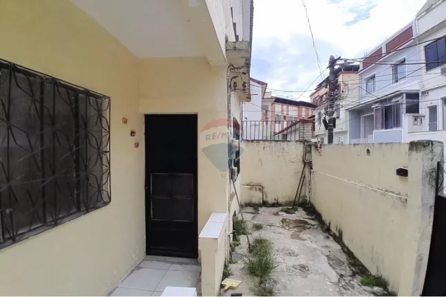 Imagem Casa a venda com 1 quarto com 200 m² em CASCADURA - RIO DE JANEIRO