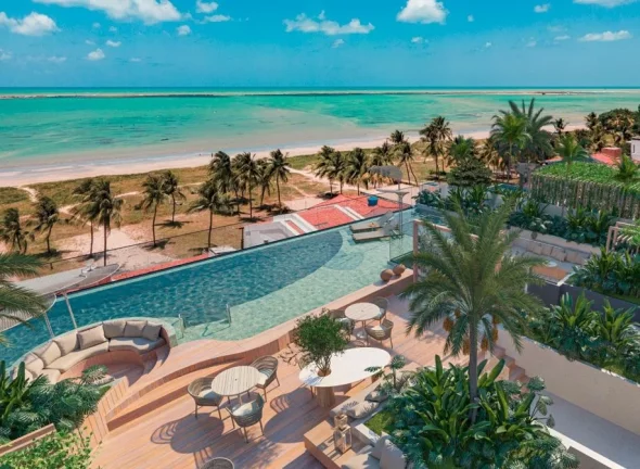 Imagem Apartamento térreo com área privativa em L a 120m da praia de Camboinha - AP1370