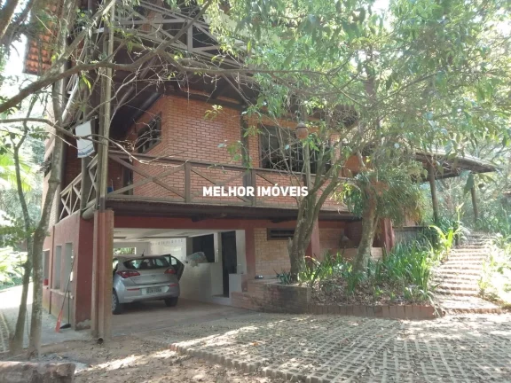 Imagem Casa á venda na Praia do Estaleiro em Balneário Camboriú