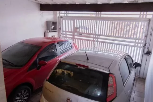 Imagem Casa com 158 m² 3 Dormitorios e 2 Banheiros 2 Vagsas de Gargens