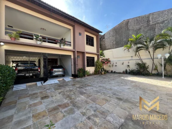 Imagem Casa com 5 dormitórios à venda, 285 m² por R$ 850.000,00 - São Gerardo - Fortaleza/CE