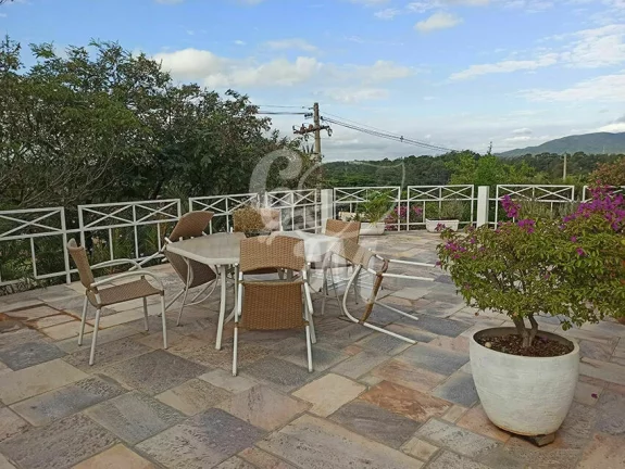 Imagem Linda Casa com Piscina