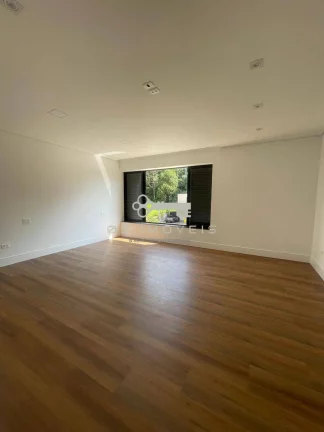 Imagem Moderna casa em fase de acabamento no Condomínio Vintage com 3 suítes.