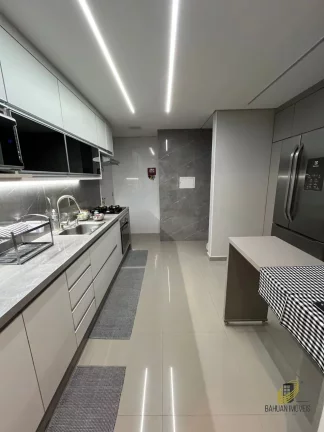 Imagem Apartamento de luxo com 3 quartos e 3 suítes na Vila Andrade, São Paulo - SP: 122m², 4 banheiros e 2 vagas de garagem!