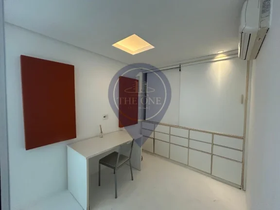 Imagem Imperdível! Casa à venda na Vila Mariana, São Paulo-SP, com 8 quartos, 1 suíte, 3 banheiros, 2 vagas de garagem e 200m².