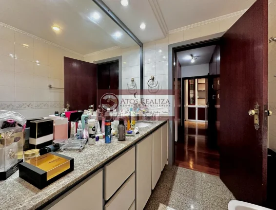 Imagem Venda luxuoso Apartamento 274m² com 4 dormitórios, 3 vagas de garagem, na Vila Alexandria.