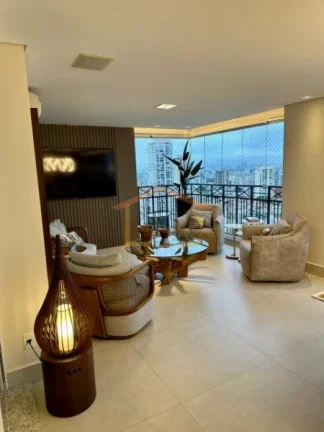 Imagem Apartamento alto padrão, 215m², 4 dormitórios, sendo 3 suítes, escritório, sala ampla para dois...