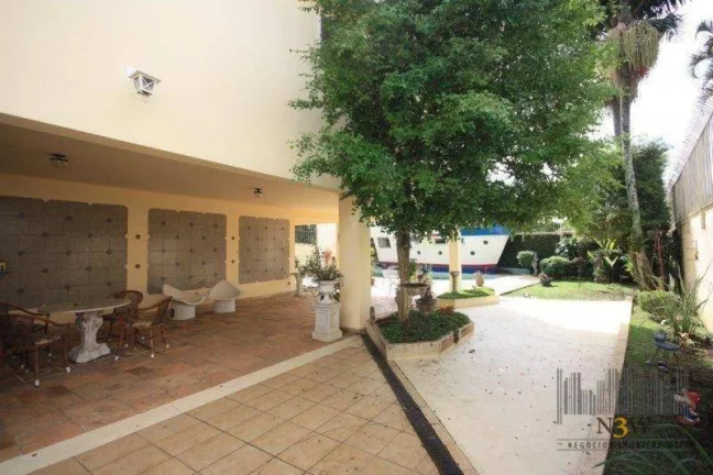 Imagem Casa à venda na Vila Leopoldina São Paulo SP com 3 dormitórios, 1 suíte, 7 vagas de garagem e 427,95m².