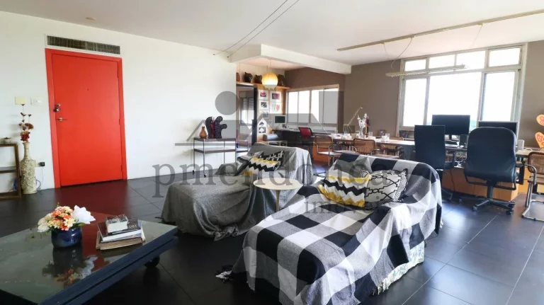 Imagem Pinheiros, apartamento excelente para reforma com vista exuberante em 177m²