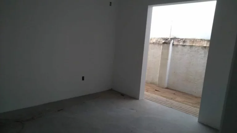 Imagem Casa à Venda, 180m², 3D (3S), 3Vagas, Balneário, Florianópolis/SC