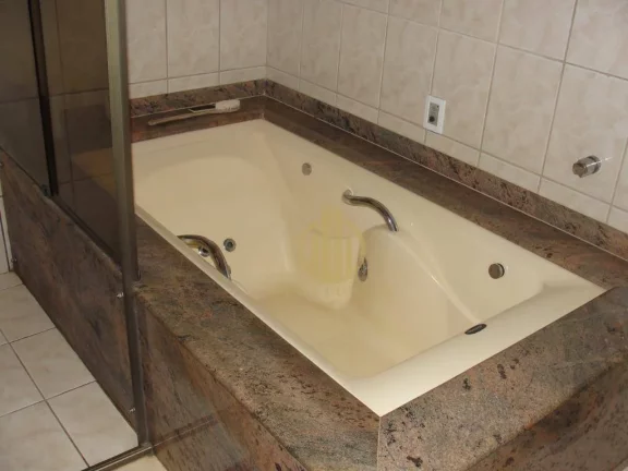 Imagem Casa com quatro suítes