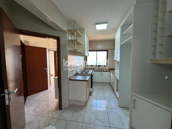 Imagem Amplo apartamento no Edifício Marques de Caravelas com 3 quartos, 2 sacadas, suíte e excelente localização por valor de oportunidade