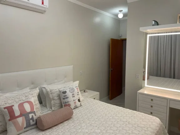 Imagem Casa à venda no bairro Jardim Ipe - Atibaia/SP