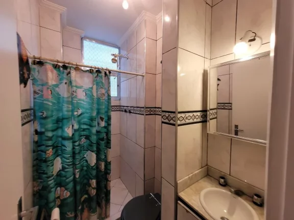 Imagem PITANGUEIRAS – CALÇADÃO COM LINDA VISTA AO MAR, AMPLO APARTAMENTO COM 90 M² ÚTEIS, 01 VAGA DE GARAGEM NO PRÉDIO, LOCALIZAÇÃO PRIVILEGIADA.