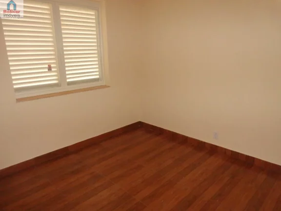 Imagem Casa com 3 dormitórios à venda, 200 m² por R$ 1.000.000,00 - Vila de Furnas - Itumbiara/GO
