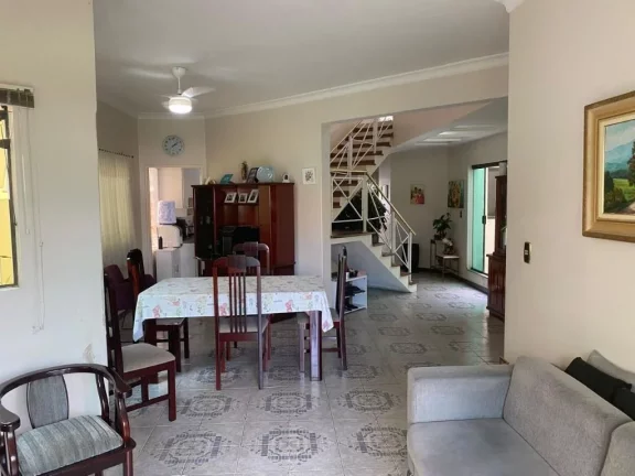 Imagem Sobrado com 4 dormitórios à venda, 463 m² por R$ 1.300.000,00 - Vila Paiva - Suzano/SP