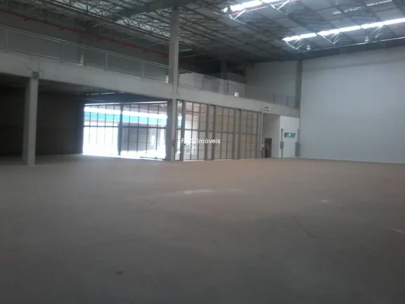 Imagem Galpão com 2165m2 em Carapicuíba/SP