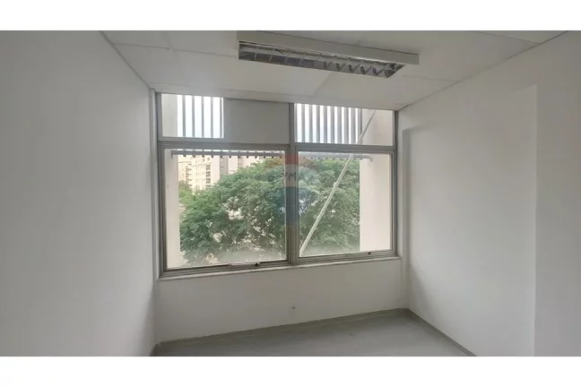 Imagem Sala Comercial 32,32 sem vaga no Itaim Bibi
